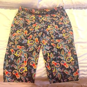 Women’s Pull-On Style Pants Sz 22W